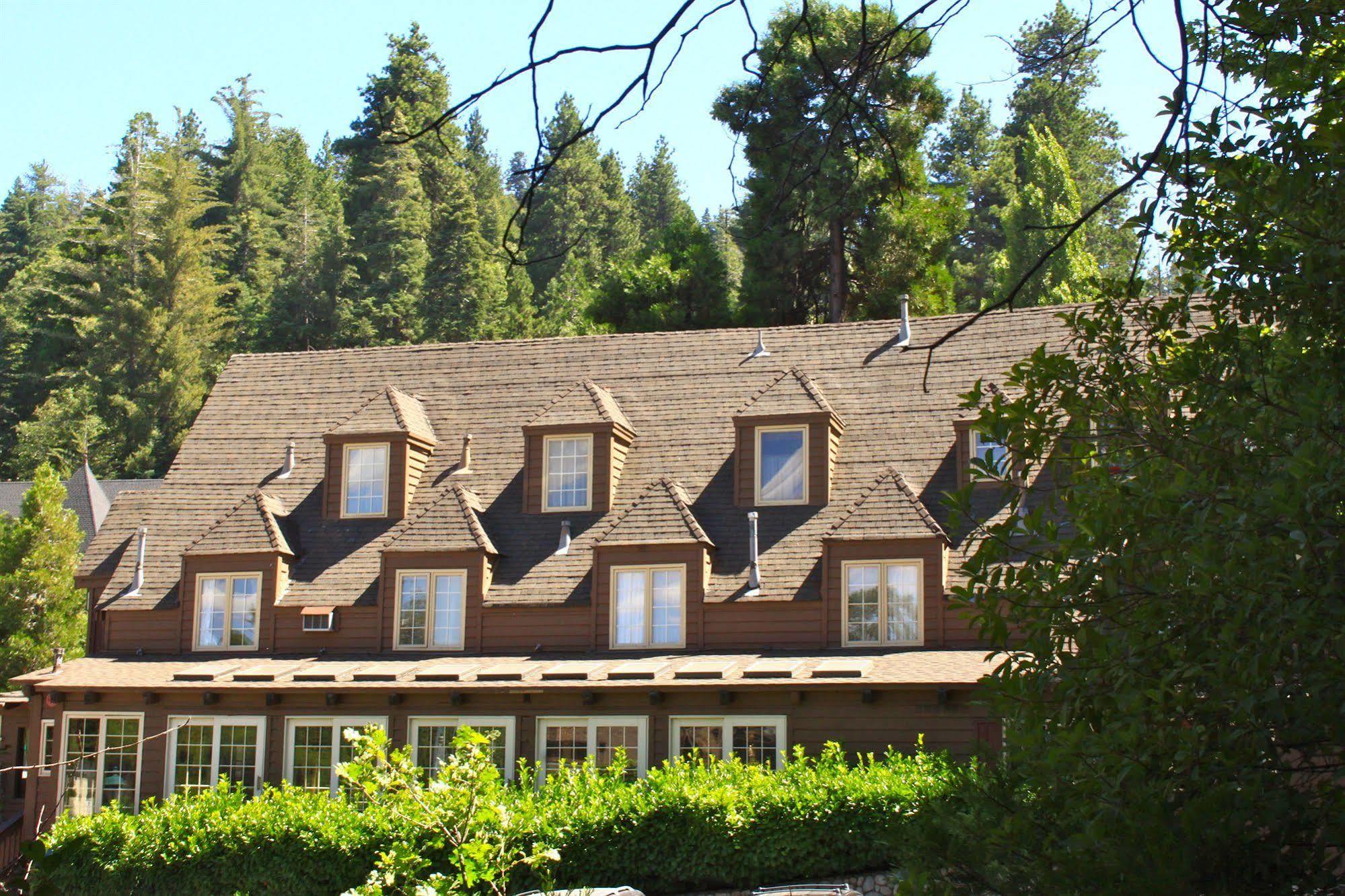 Saddleback Inn At Лейк-Эрроухед Экстерьер фото